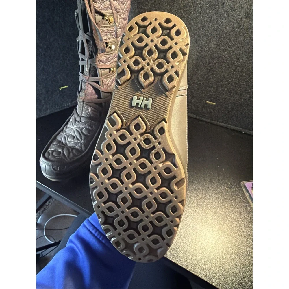 Helly Hansen Women's‎ Garibaldi Quilted Olive  Gray Tall Insulated Boots Size 6